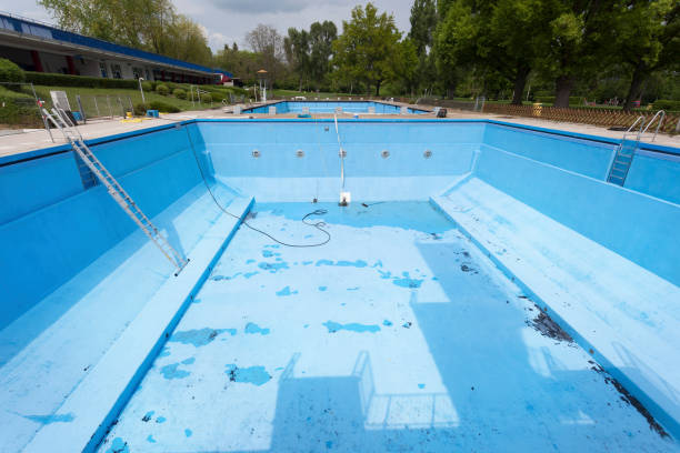 Sewage cleanup and water damage restoration in CA